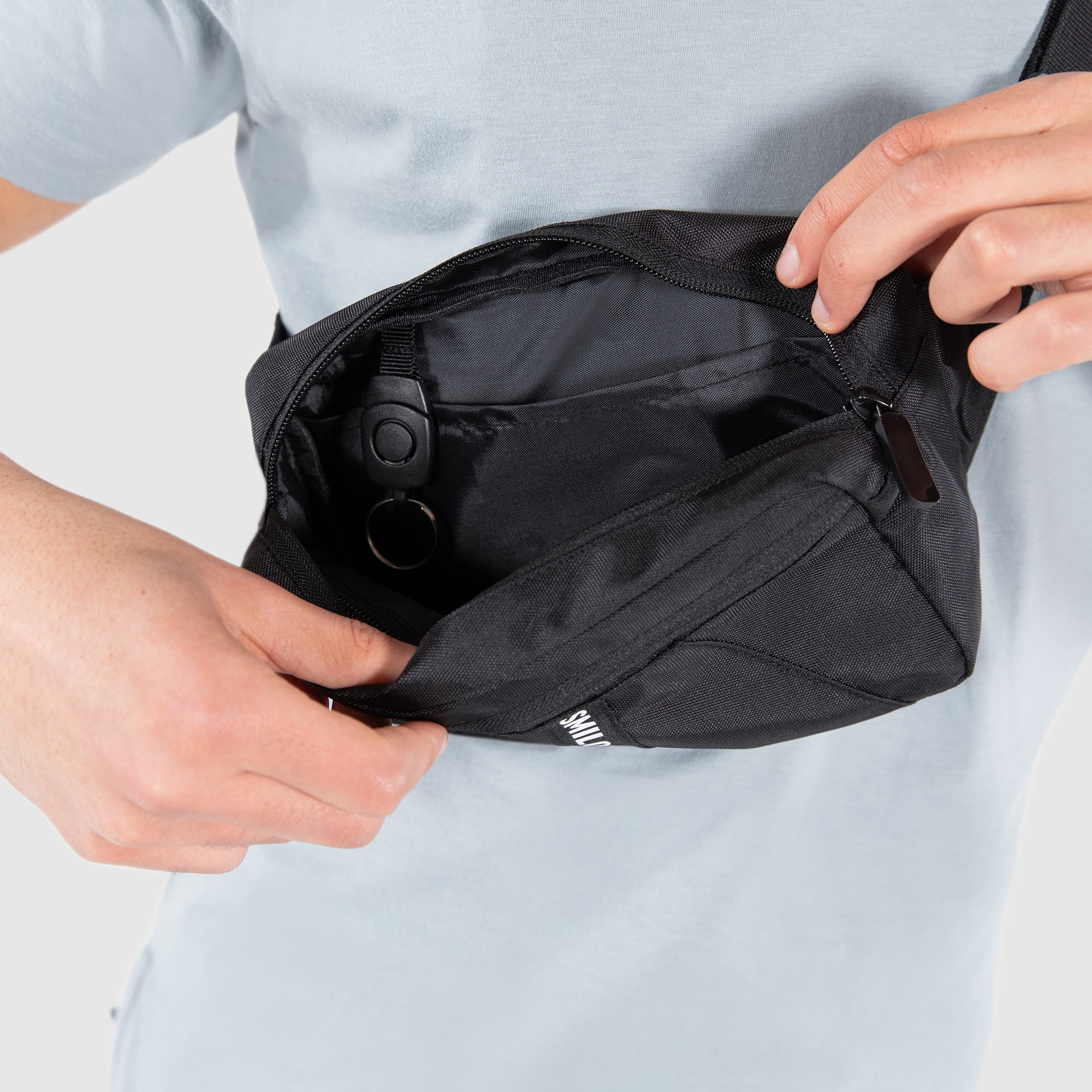 Fanny Pack James